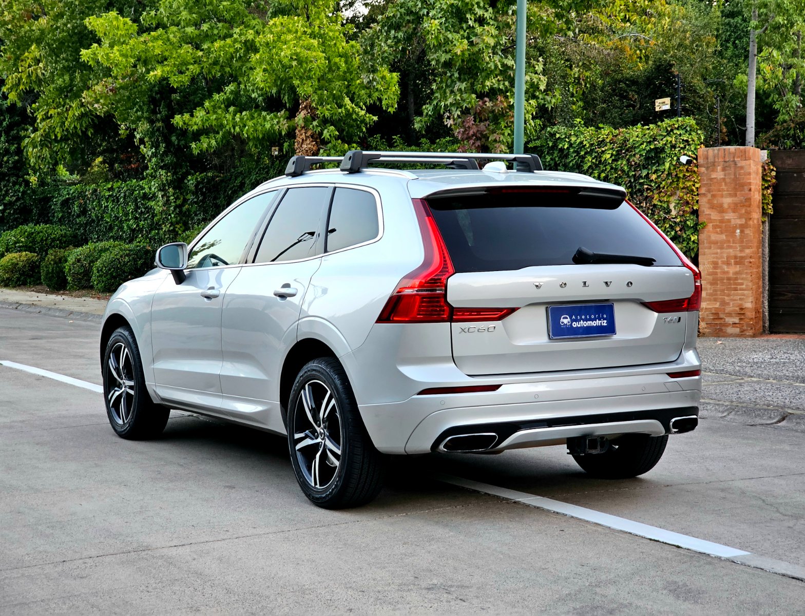 VOLVO XC60 2.0 T6 R-DESING AWD - Imagen 4
