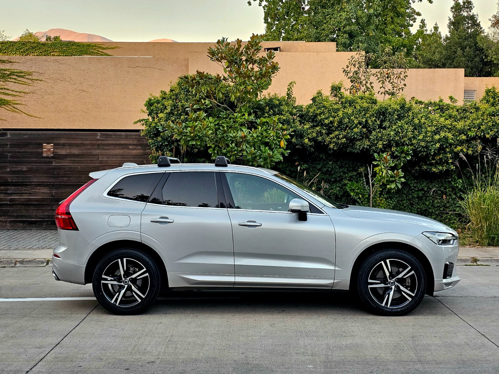 VOLVO XC60 2.0 T6 R-DESING AWD - Imagen 7