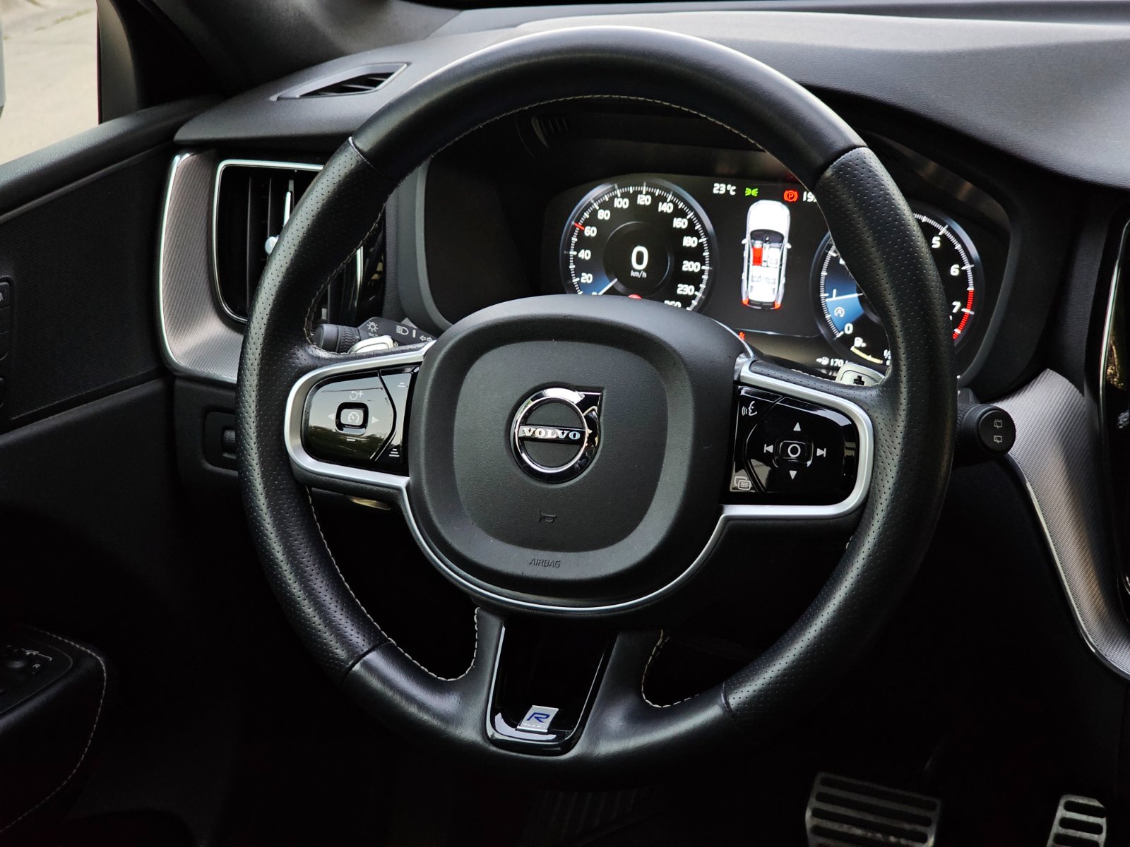 VOLVO XC60 2.0 T6 R-DESING AWD - Imagen 14