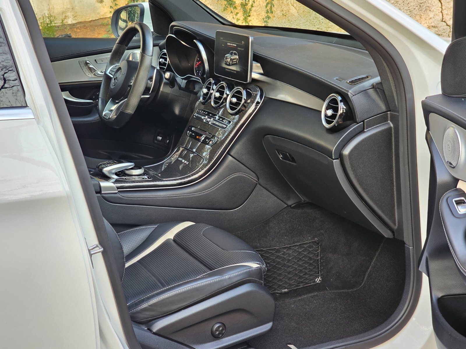 MERCEDES BENZ GLC 63s AMG 4MATIC+ - Imagen 13