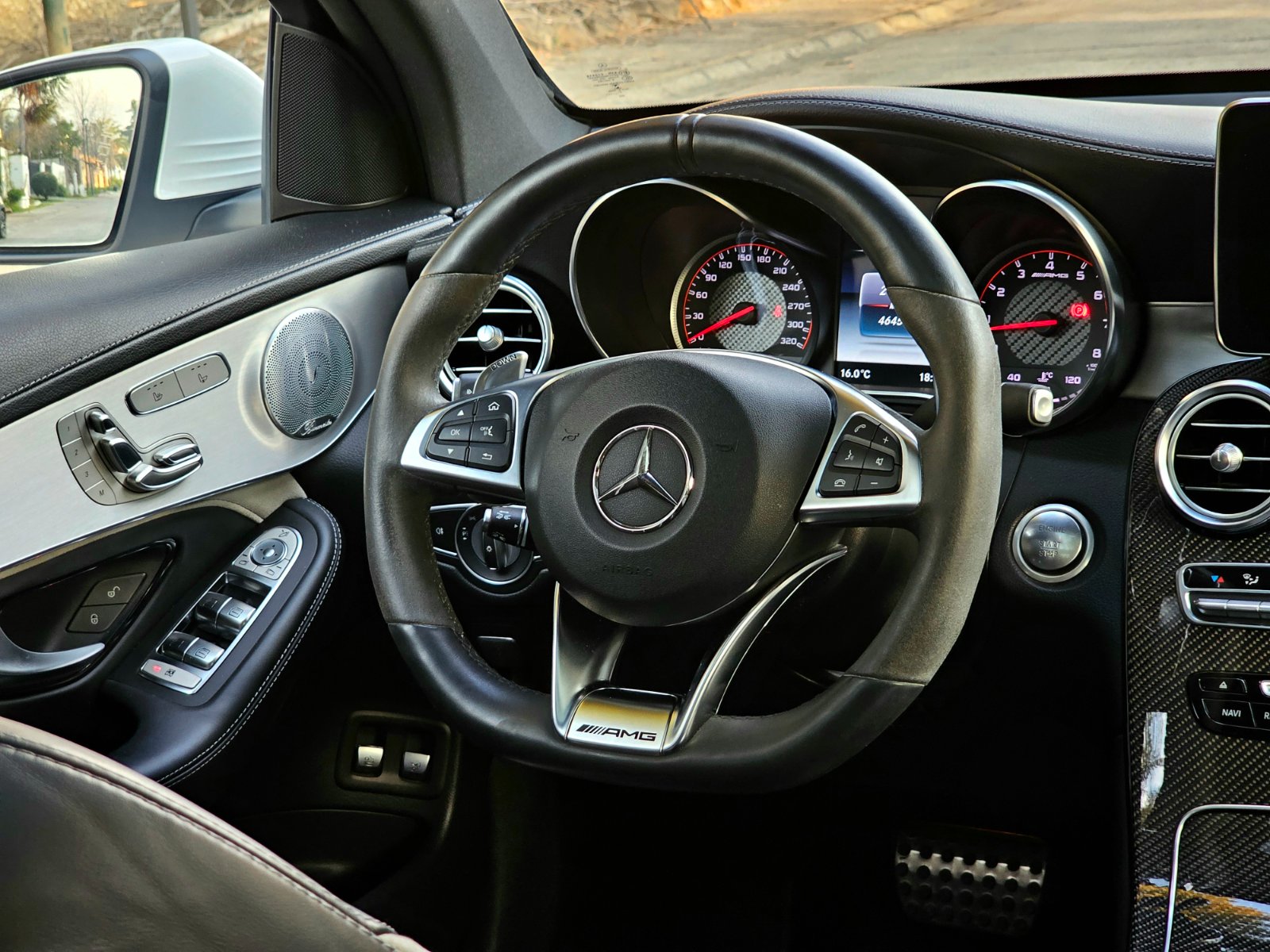 MERCEDES BENZ GLC 63s AMG 4MATIC+ - Imagen 15