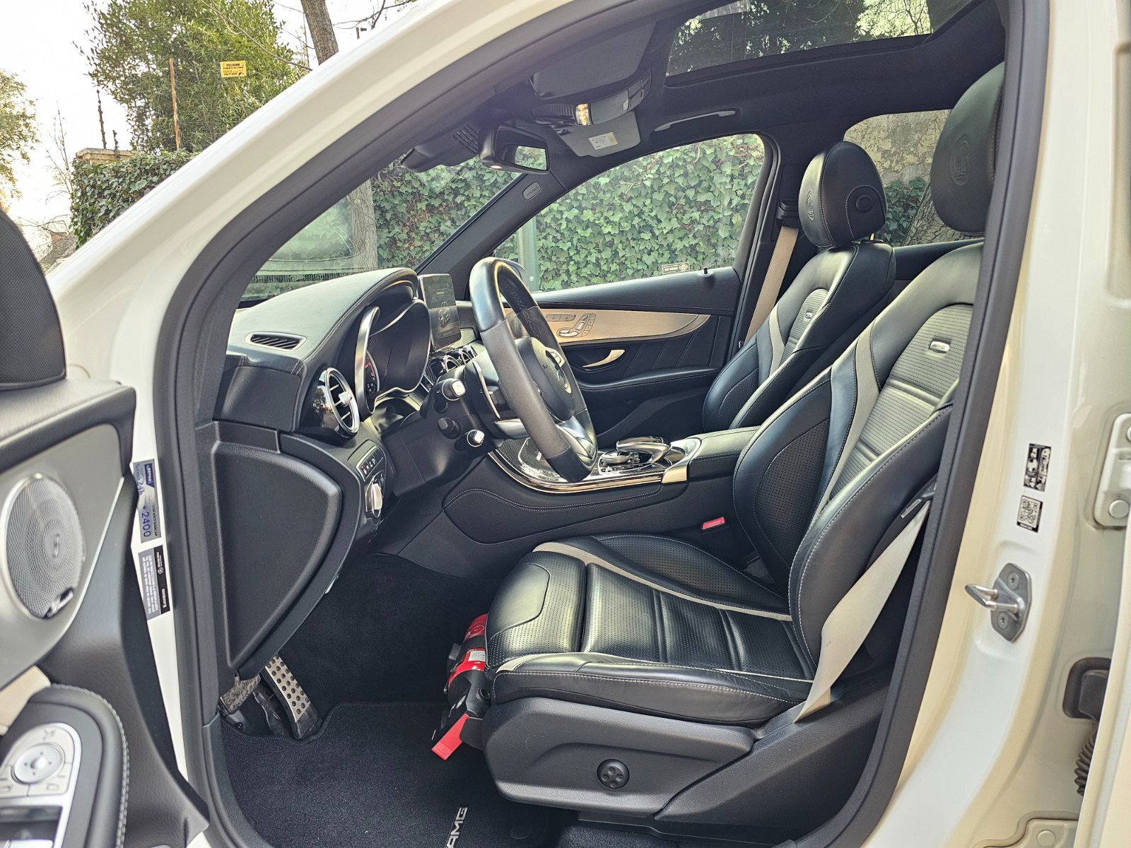 MERCEDES BENZ GLC 63s AMG 4MATIC+ - Imagen 24