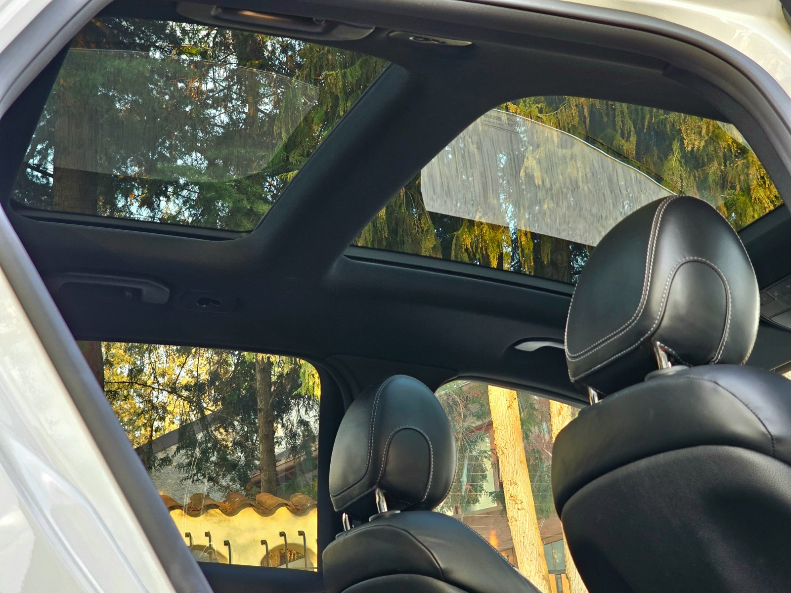 MERCEDES BENZ GLC 63s AMG 4MATIC+ - Imagen 26