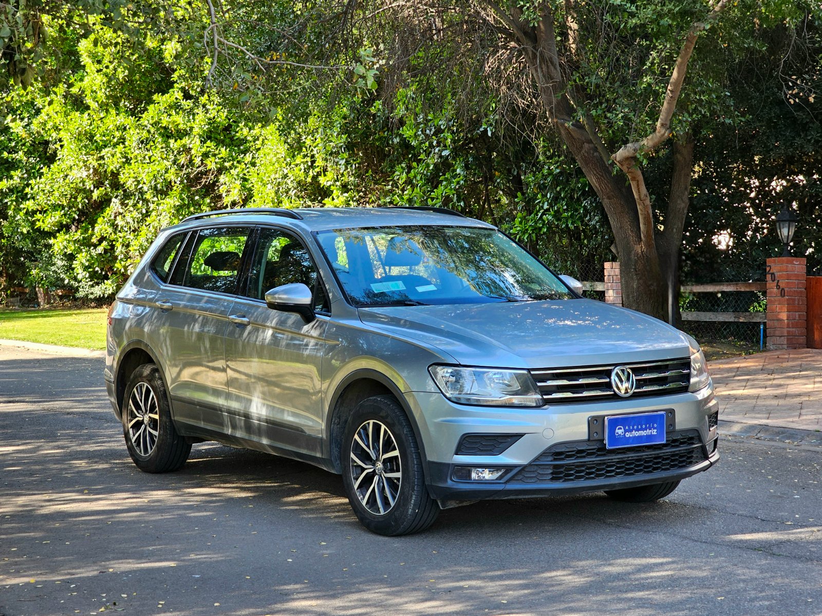 VOLSWAGEN TIGUAN 1.4 TRENDLINE AUT - Imagen 1