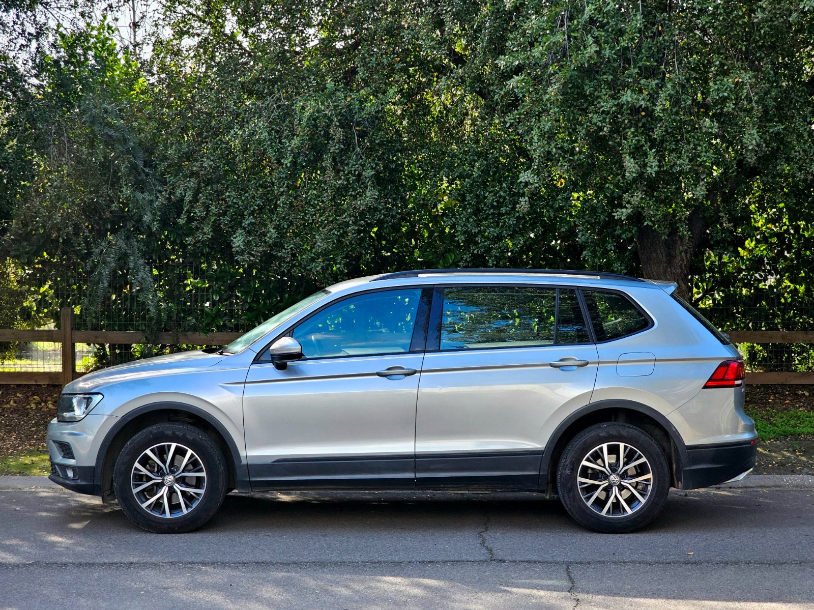 VOLSWAGEN TIGUAN 1.4 TRENDLINE AUT - Imagen 7
