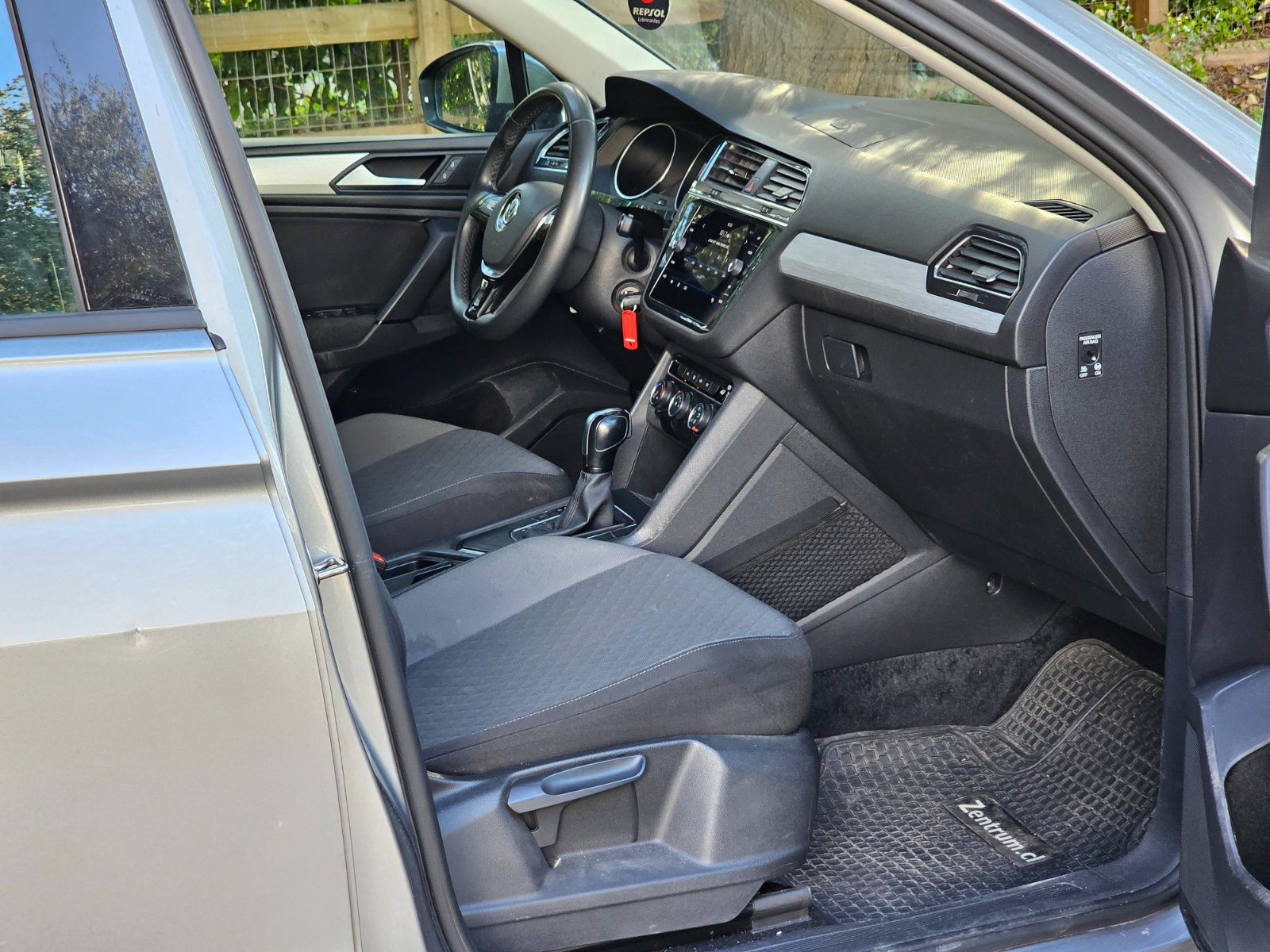 VOLSWAGEN TIGUAN 1.4 TRENDLINE AUT - Imagen 11