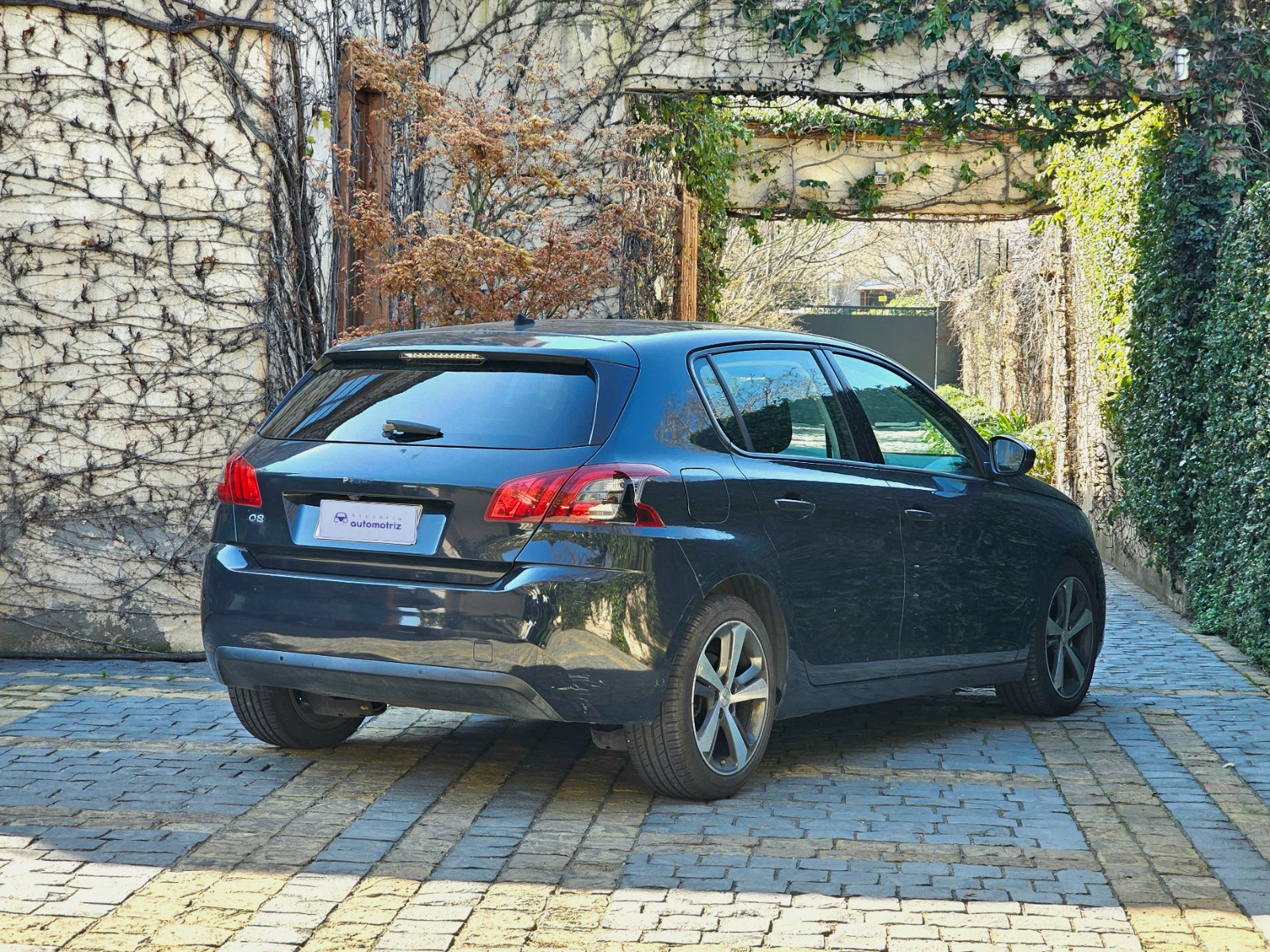 PEUGEOT 308 1.6T ALLURE AUT - Imagen 6
