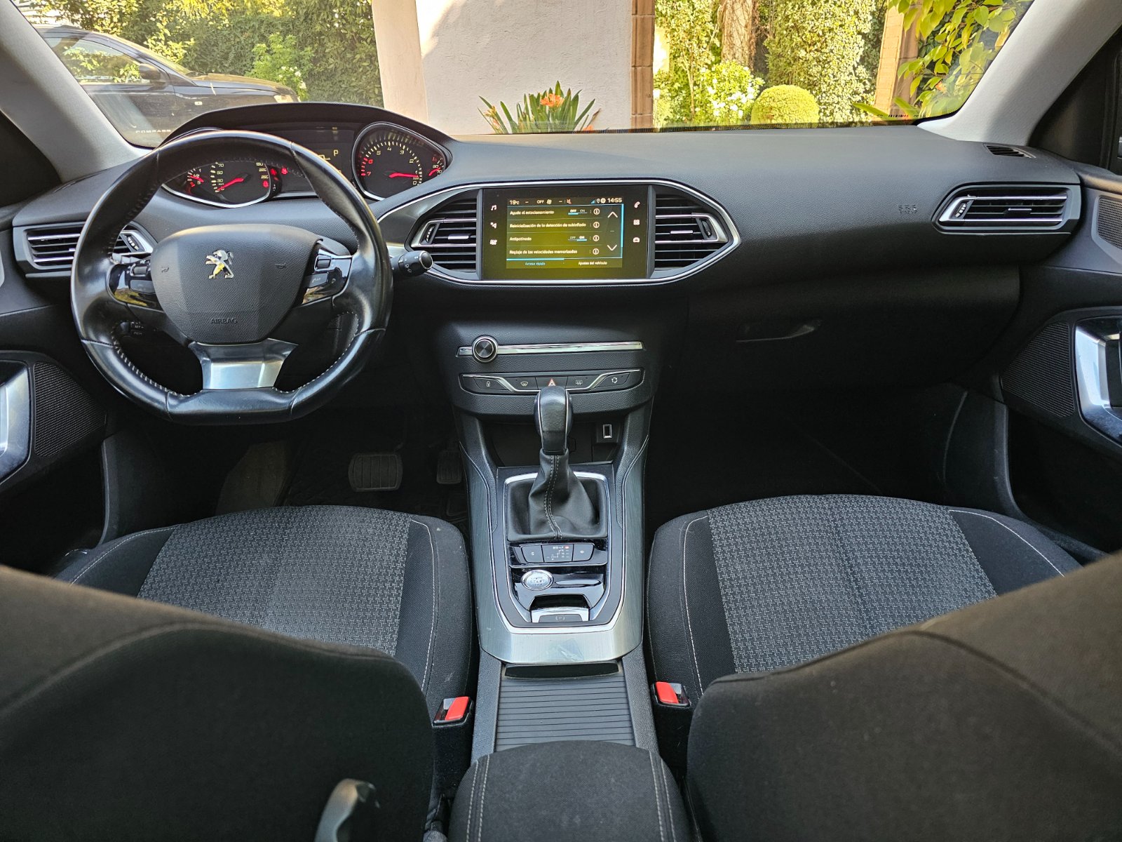 PEUGEOT 308 1.6T ALLURE AUT - Imagen 14