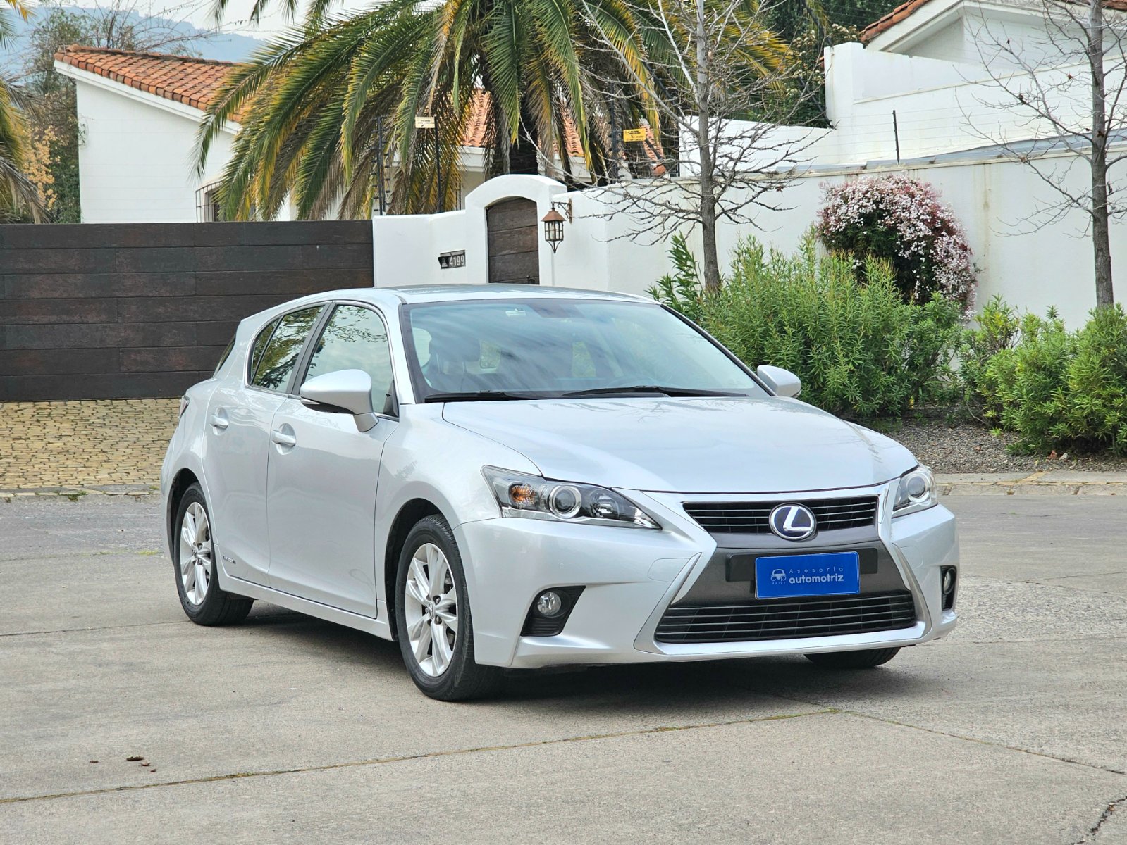 LEXUS CT200H HS Hybrid 1.8 AUT HB - Imagen 1