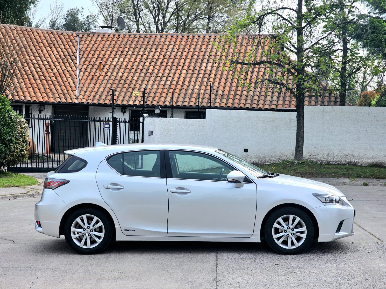 LEXUS CT200H HS Hybrid 1.8 AUT HB - Imagen 8
