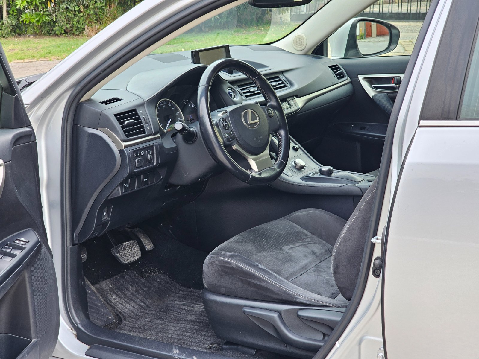 LEXUS CT200H HS Hybrid 1.8 AUT HB - Imagen 11